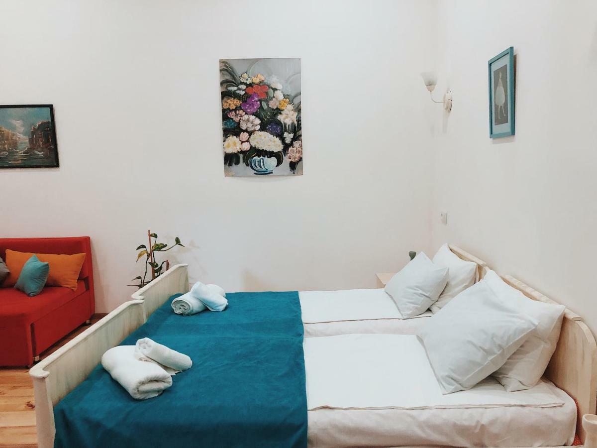 Tamaras Apartment Tbilisi ภายนอก รูปภาพ
